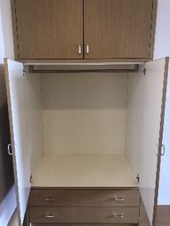 整理整頓されたクローゼット