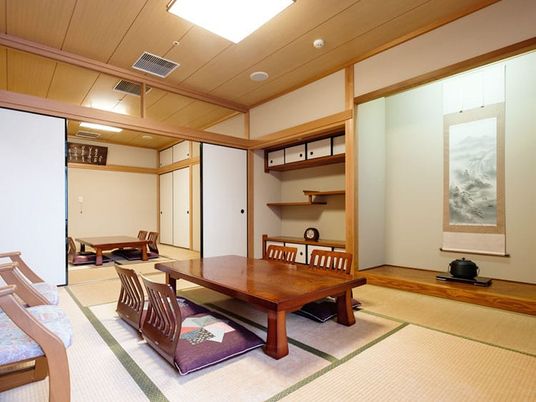 伝統的な和室の居室