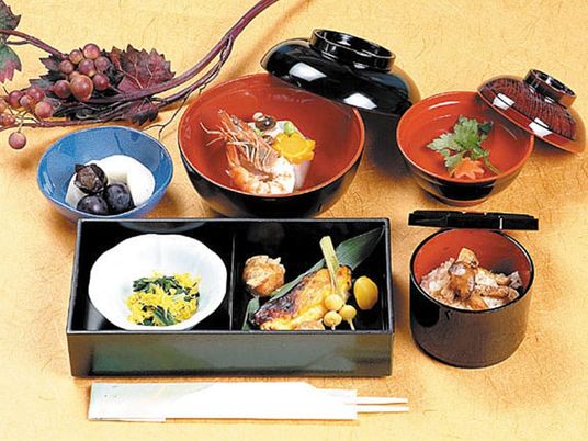 和食スタイルのお食事