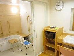 バリアフリー浴室設備