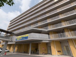 多階層のモダンな外観
