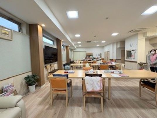 明るい広々とした部屋