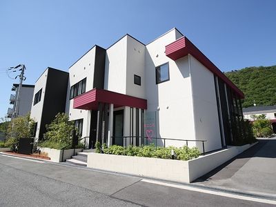 現代的な建築の外観