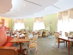 明るいダイニングルーム