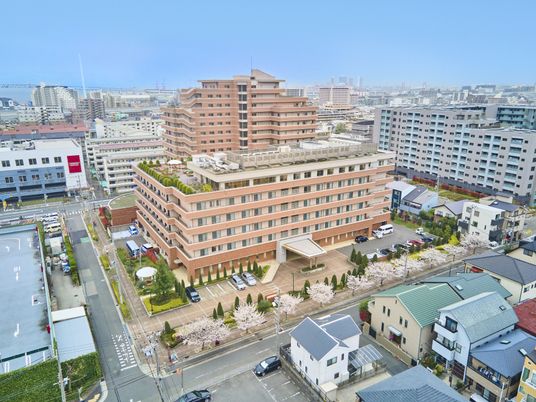 多階層の建物外観