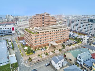 多階層の建物外観