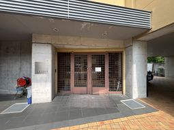建物出入口