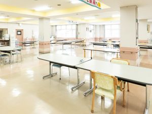 明るい食堂  