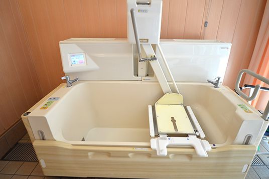 安全設備の整った浴室