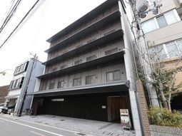 多階層建物の外観
