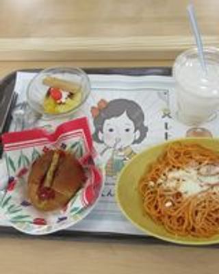 お食事のトレー