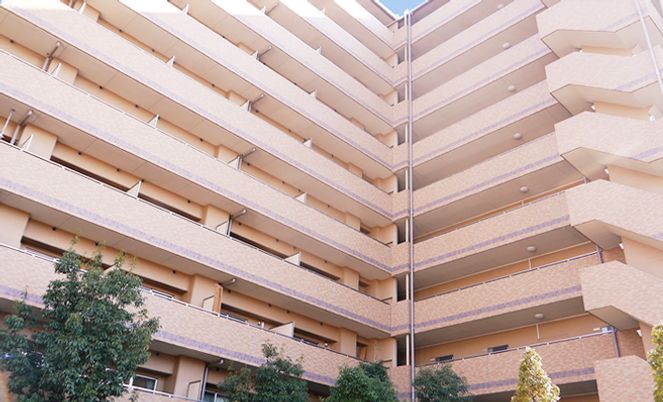 開放的な施設外観