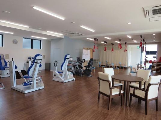 トレーニング設備の部屋
