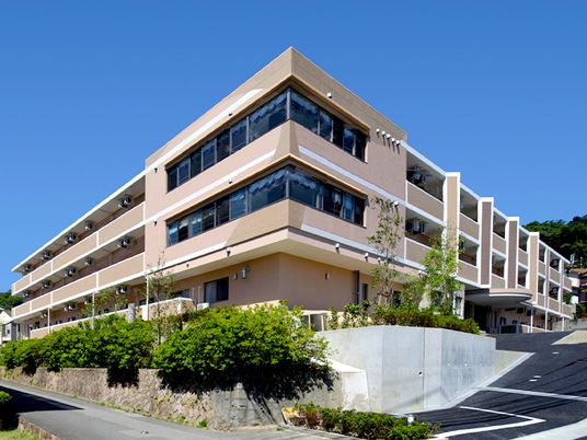 清潔な建物の外観