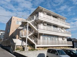 多階層の建物外観