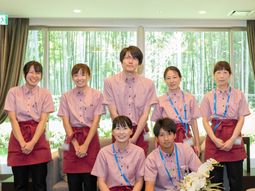 スタッフ集合写真