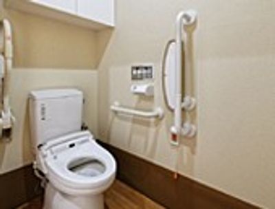安全な設備のトイレ