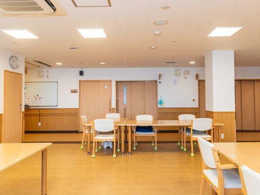自然光が入る広々空間