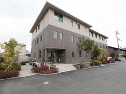 清潔感溢れる建物外観