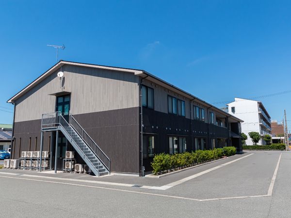 モダンな建物外観