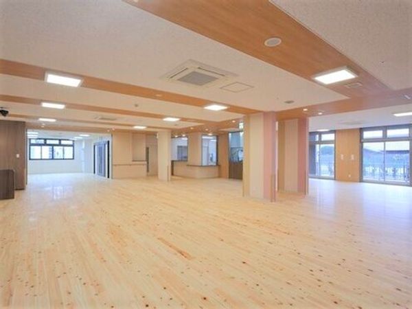 広々とした明るい空間