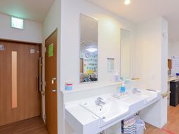 清潔な洗面スペース