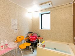 清潔な浴室の様子