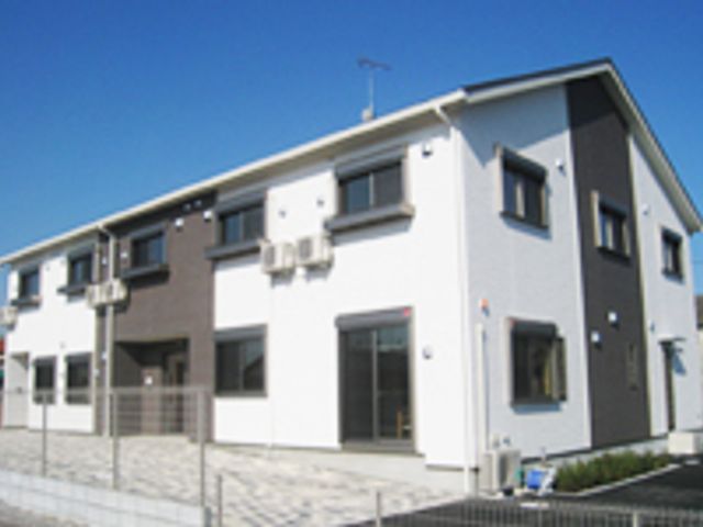 静かな外観 外観 広々とした敷地に建つ施設の外観です。落ち着いた色調のデザインが魅力的です。