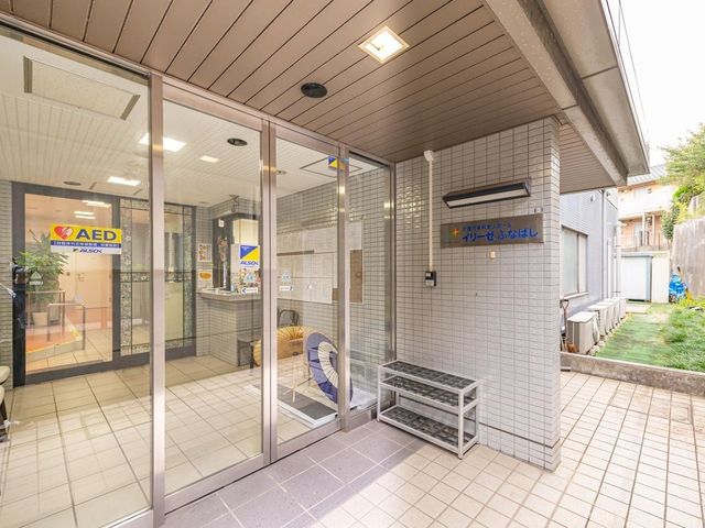 外観エントランス