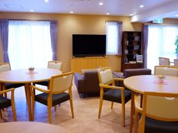 明るいリビングスペース