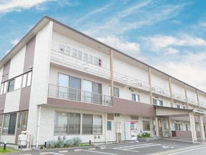 明るい建物外観  