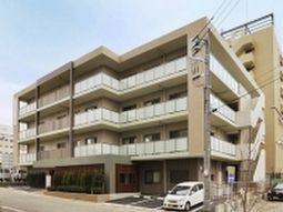 現代的な建物の外観