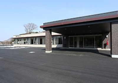 施設のエントランス