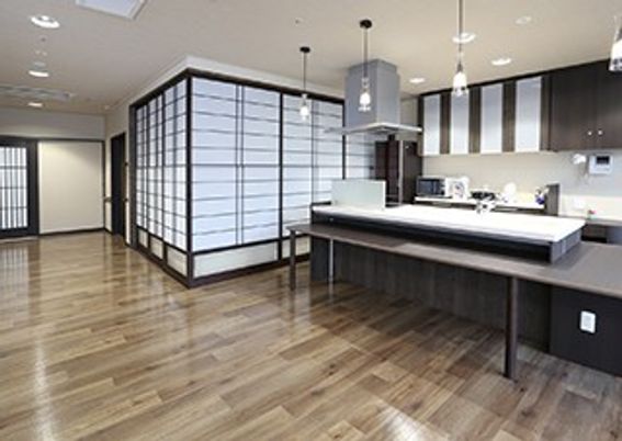 和風の広々としたキッチン