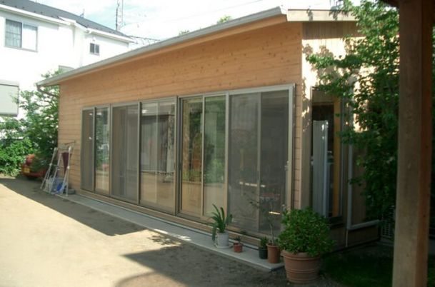 自然光が豊かな庭