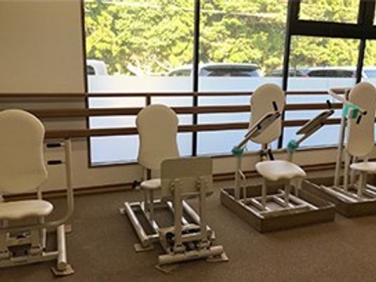 機能訓練室の窓際  