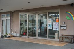 エントランスの外観