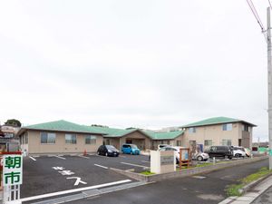 駐車場がある外観