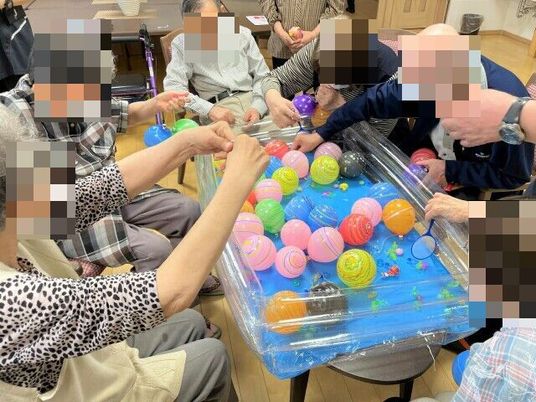 和やかなレクリエーションシーン