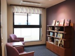 読書角のあるくつろぎ空間