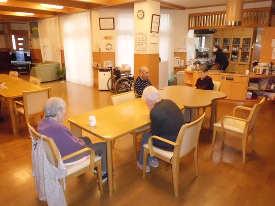 居心地の良いダイニング作業