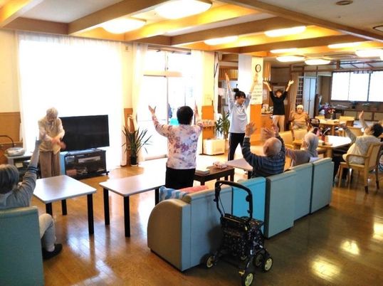 活気ある日常のダイニング