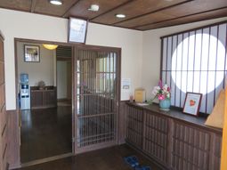 和風のエントランス空間