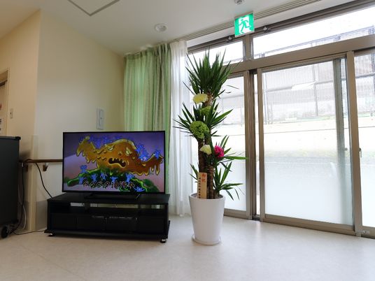 明るい共有スペースの一角