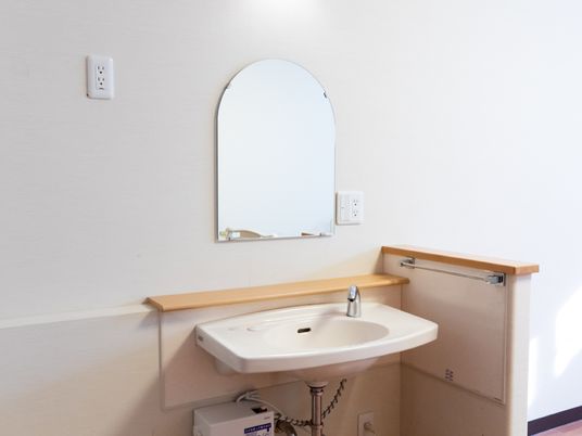 手洗い場の洗面台