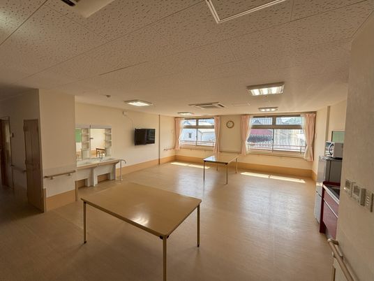光が差し込む部屋