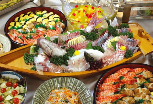 多彩な料理の盛り付け