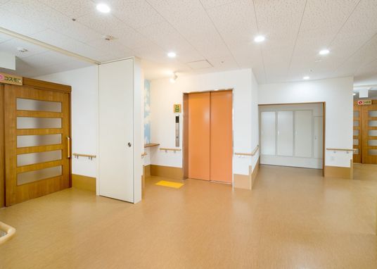 広々とした廊下