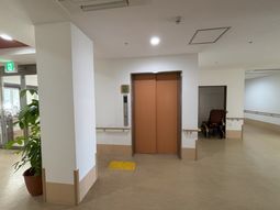 車椅子も可能な廊下
