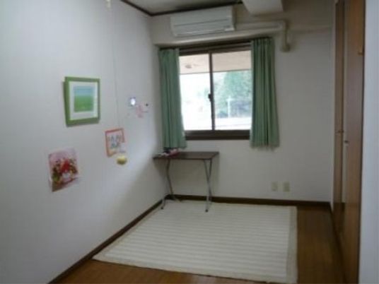 清潔な居室の一角